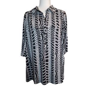 Alfani Blouse Short Sleeve Collar V-Pullover Few Buttons Zebra Splce Gray 2X